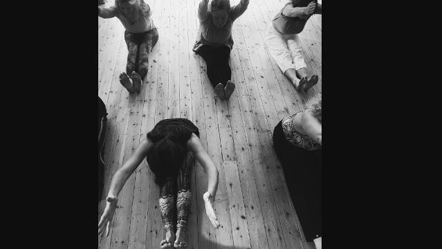 Image 1 from Rowan Cobelli Yoga partner gallery