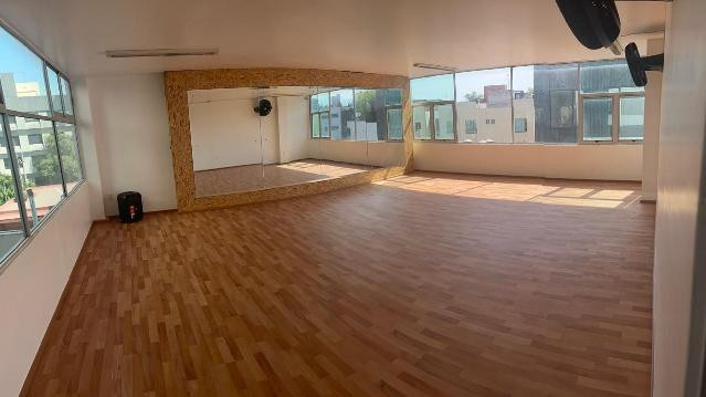 Imagen 2 de la galería del partner Latina Valeria Cruz - Roma Nte