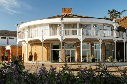 Image 2 from The Club Langstone Quays partner gallery