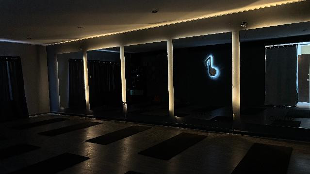 Imagen 1 de la galería del partner Revibe Studio