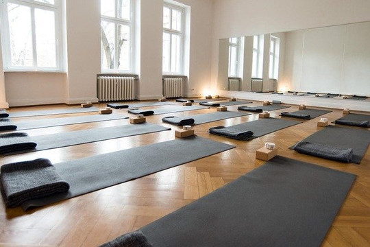 Bild 1 von YOGA REBELLION – Neukölln Partnergalerie