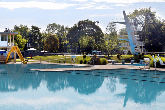 Bild 1 von Freibad Garching an der Alz Partnergalerie