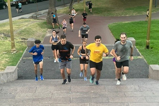 Imagen 3 de la galería del partner LA MAREA RUNNING TEAM PUERTO MADERO