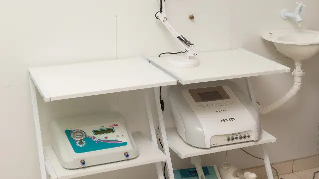 Imagem 3 da galeria do parceiro CRISTINE BARBOSA ESTÉTICA E BEM ESTAR