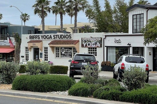 Image 2 from Riffs Yoga Studios - Bird Rock partner gallery