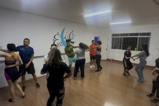 Imagem 3 da galeria do parceiro Espaço de Dança Evolua