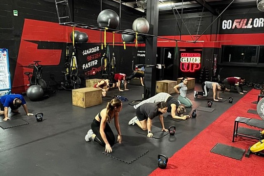 Imagen 1 de la galería del partner Full Training Santa anita