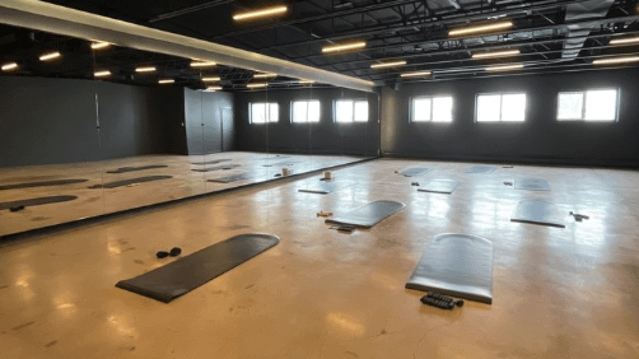 Image 1 from SESSION Studio partner gallery