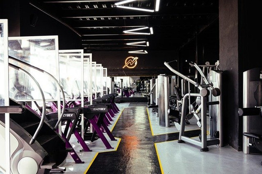 Imagen 1 de la galería del partner Black Thunder Av. de las Torres