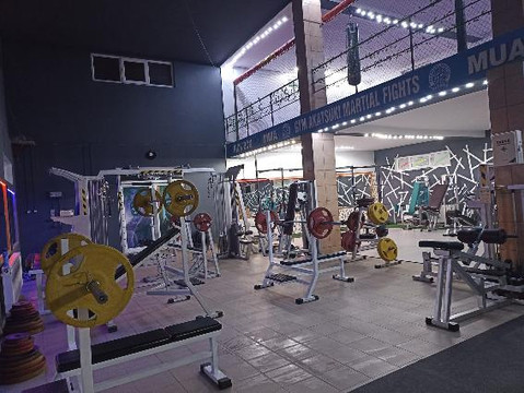 Imaginea 1 din WorkOut Revolution galeria partenerului