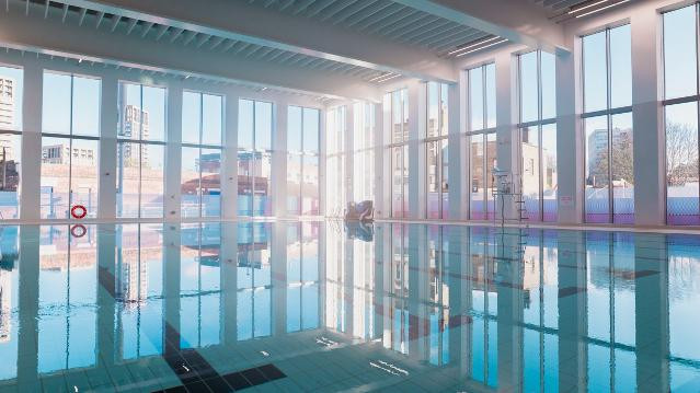 Image 2 from Woolwich Waves partner gallery