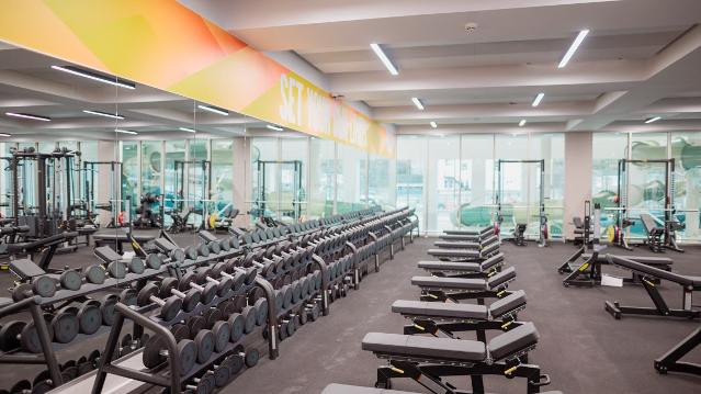 Image 1 from Woolwich Waves partner gallery