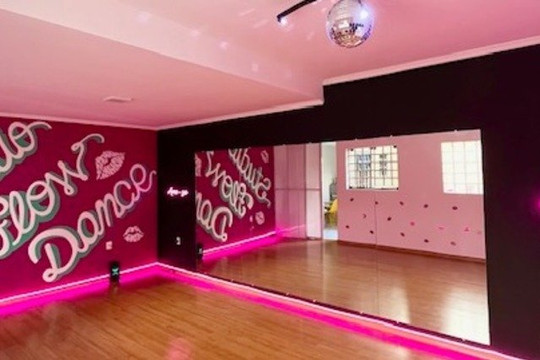 Imagem 1 da galeria do parceiro Studio Flow Dance