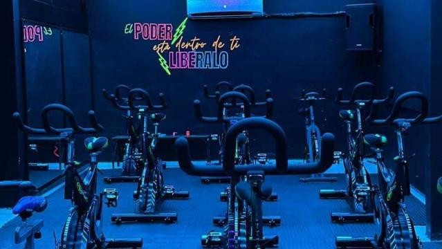 Imagen 2 de la galería del partner Indoor Cycling Roxy Studio