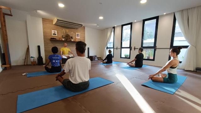 Imagem 1 da galeria do parceiro Samavêda - Yoga & Filosofia