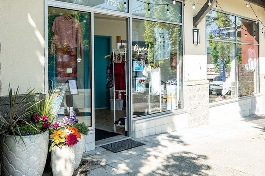 Image 2 from Pineapple Life partner gallery