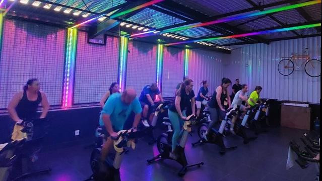 Imagem 1 da galeria do parceiro No Giro - Ciclismo Indoor