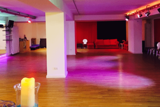 Bild 1 von Tanzschule Salsamás - Pasing Partnergalerie