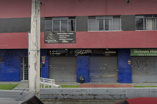 Imagem 2 da galeria do parceiro Studio Adriele Loezer: Especialista em Pilates e Treinamento Funcional