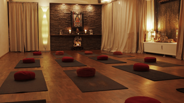 Bild 3 von Samtosha Yoga München - Augustenstrasse 80 Partnergalerie