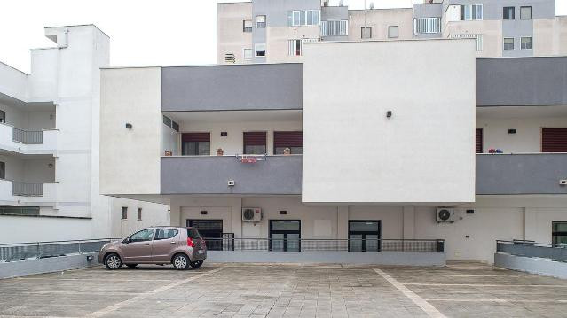 Immagine 2 dalla galleria del partner Box 72100