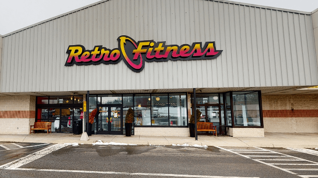 Image 2 from Retro Fitness partner gallery
