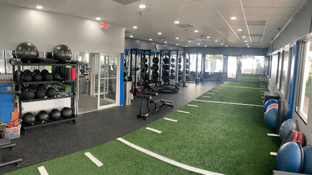 Image 2 from Athletica Health & Fitness Bonita Springs partner gallery