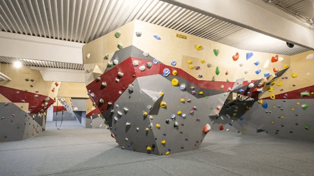 Bild 2 von Block Barock - Boulderhalle Fulda Partnergalerie