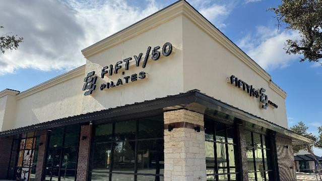 Image 2 from FIFTY/50 Pilates partner gallery