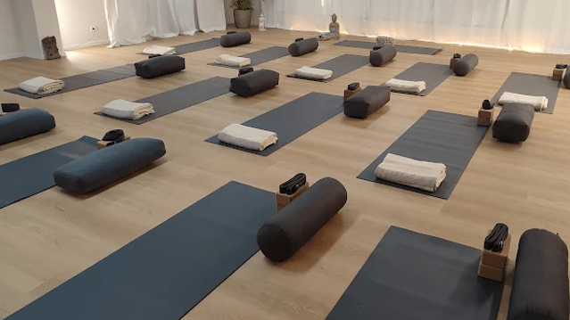 Bild 1 von Riverflow Yoga: Kathrin Kayser-Dulic Partnergalerie