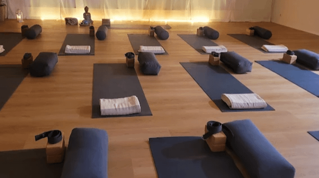 Bild 3 von Riverflow Yoga: Kathrin Kayser-Dulic Partnergalerie