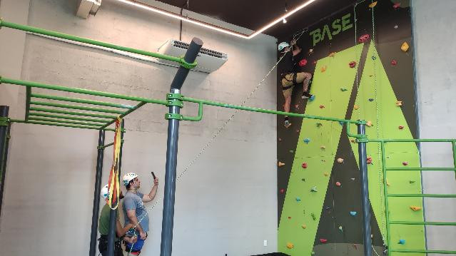 Imagem 3 da galeria do parceiro Base Calistenia e Performance