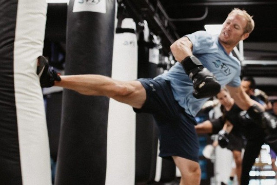 Image 1 from FLY Kickbox - Denver partner gallery