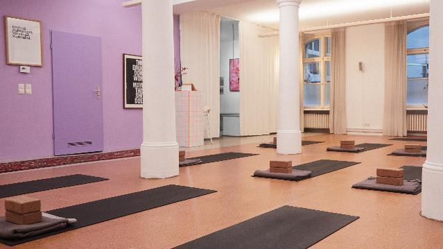 Bild 1 von vea yoga Studio Partnergalerie