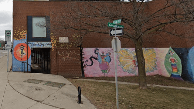 Image 2 de la galerie du partenaire De La Sol Yoga Studios