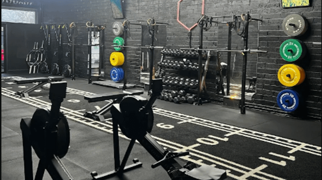 Image 1 from Insanity fitness kimmage partner gallery