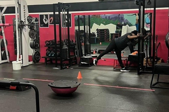 Image 3 from IRON Girlz partner gallery