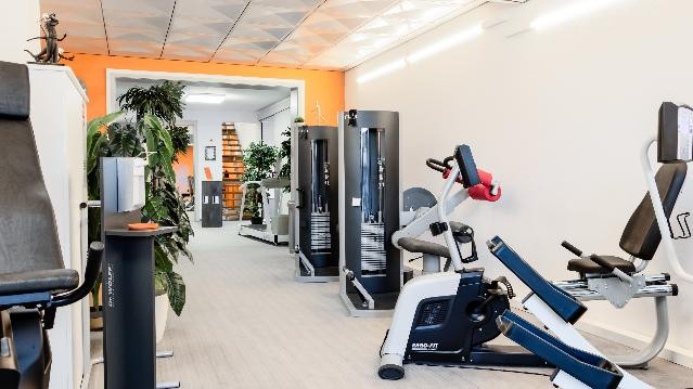 Bild 3 von PHYSIOTHERAPIE und TRAINING KÖNIGSBACH Jens & Maike Müller Partnergalerie