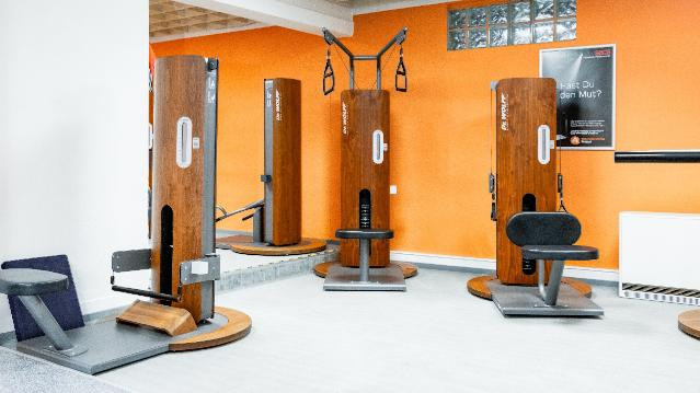 Bild 1 von PHYSIOTHERAPIE und TRAINING KÖNIGSBACH Jens & Maike Müller Partnergalerie