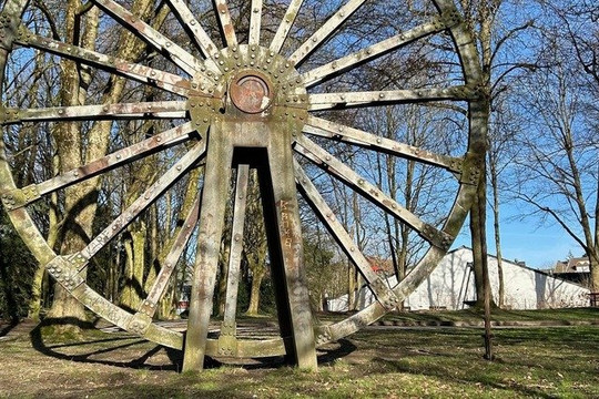 Bild 1 von Laufmamalauf Spielplatz Raerener Straße Partnergalerie