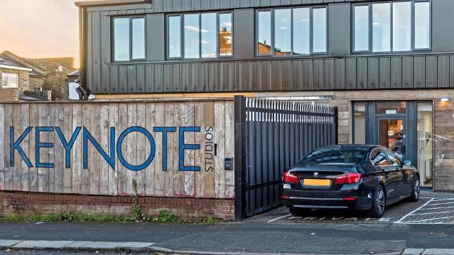 Image 2 from Fitbirds Fitness - Studio One partner gallery