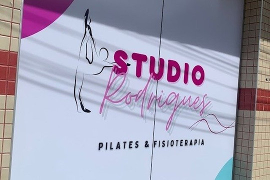 Imagem 2 da galeria do parceiro Studio Rodrigues - Pilates & Fisioterapia