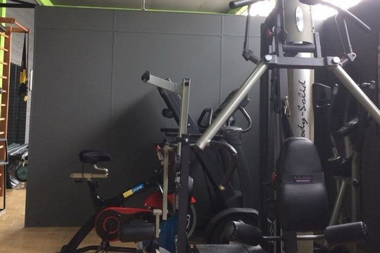 Imagem 3 da galeria do parceiro RESIST & INSIST CrossFit