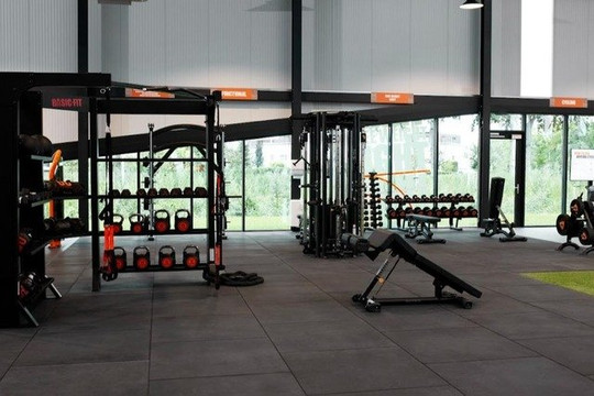 Imagen 3 de la galería del partner Basic-Fit Barcelona - Universitat