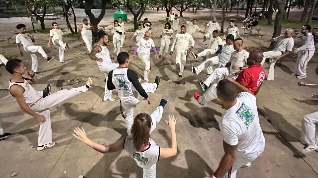 Imagem 1 da galeria do parceiro Grupo Capoeira Brasil - Formando Marinheiro