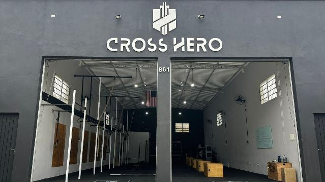 Imagem 2 da galeria do parceiro Cross Hero