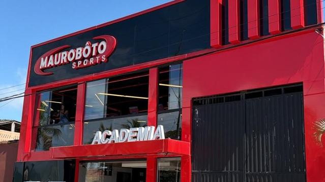 Imagem 2 da galeria do parceiro Mauro Bôto Sports - Piúma