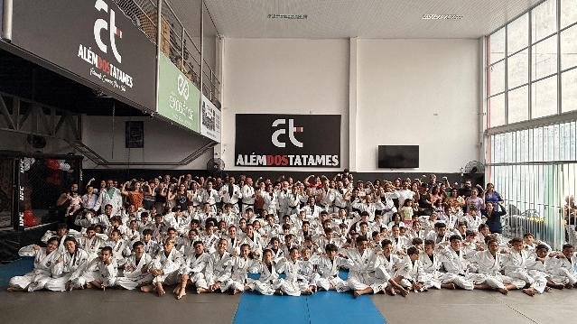 Imagem 1 da galeria do parceiro Além dos Tatames