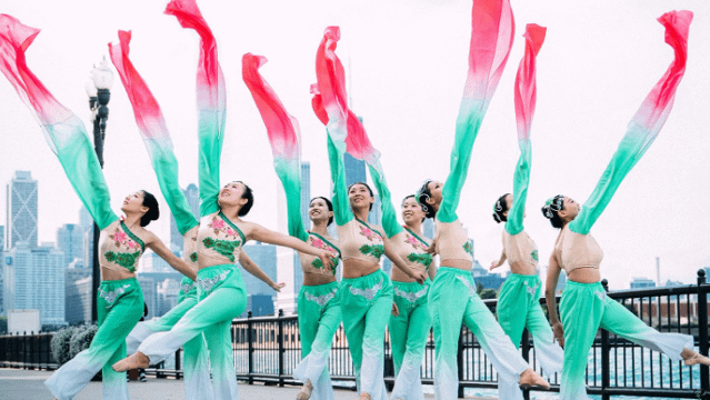 Imagem 1 da galeria do parceiro Yin He Dance