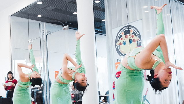 Imagem 3 da galeria do parceiro Yin He Dance